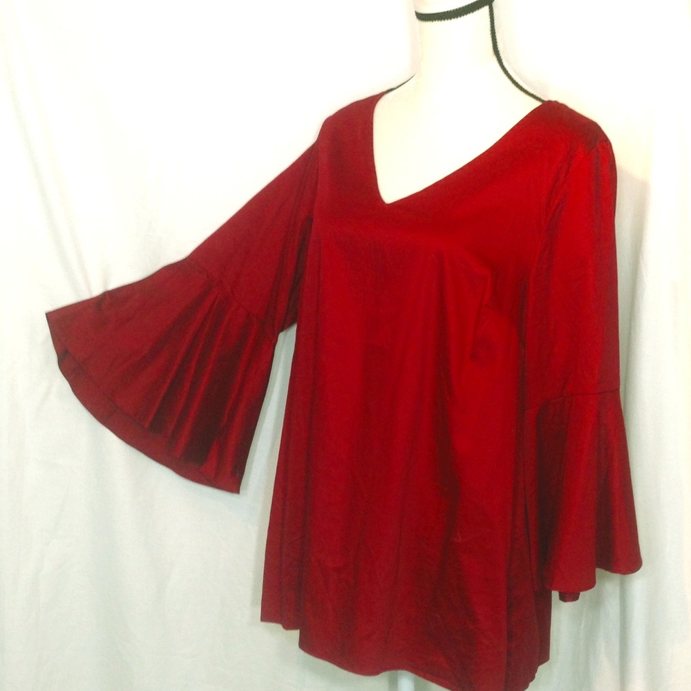 *NWT Jane & Delaney Red/Wine Bell Sleeve Plus Size